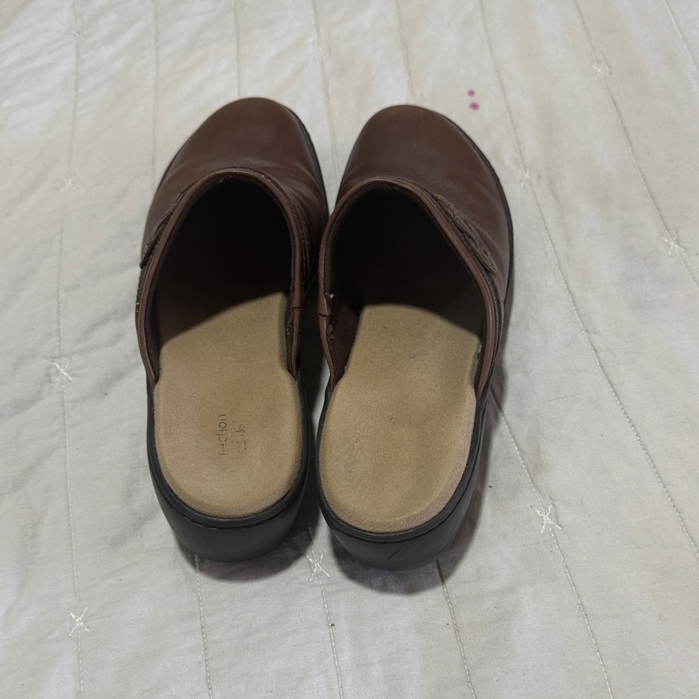 Clarks Brown Leather Loafers - Picture 3 of 6